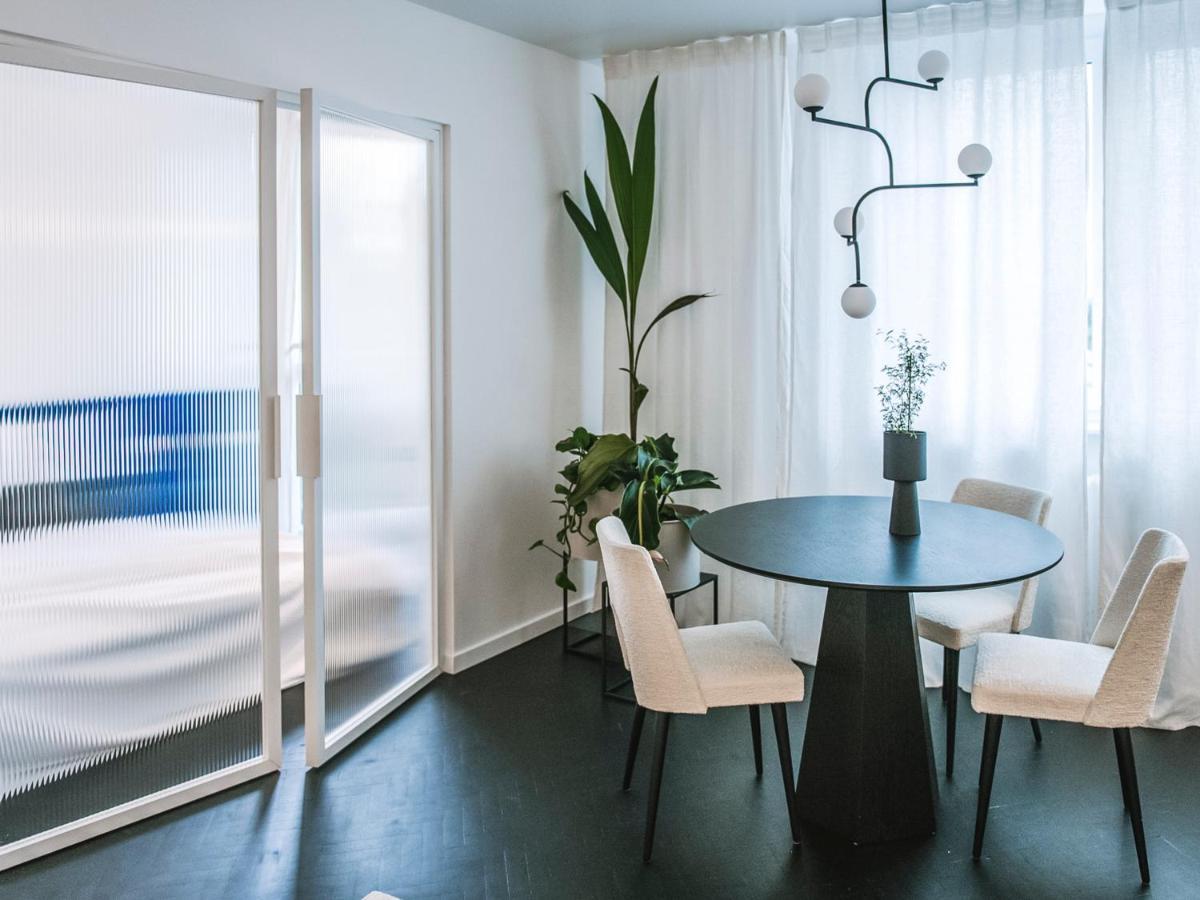 Pastel Blue Silesian Place Apartments カトヴィツェ エクステリア 写真