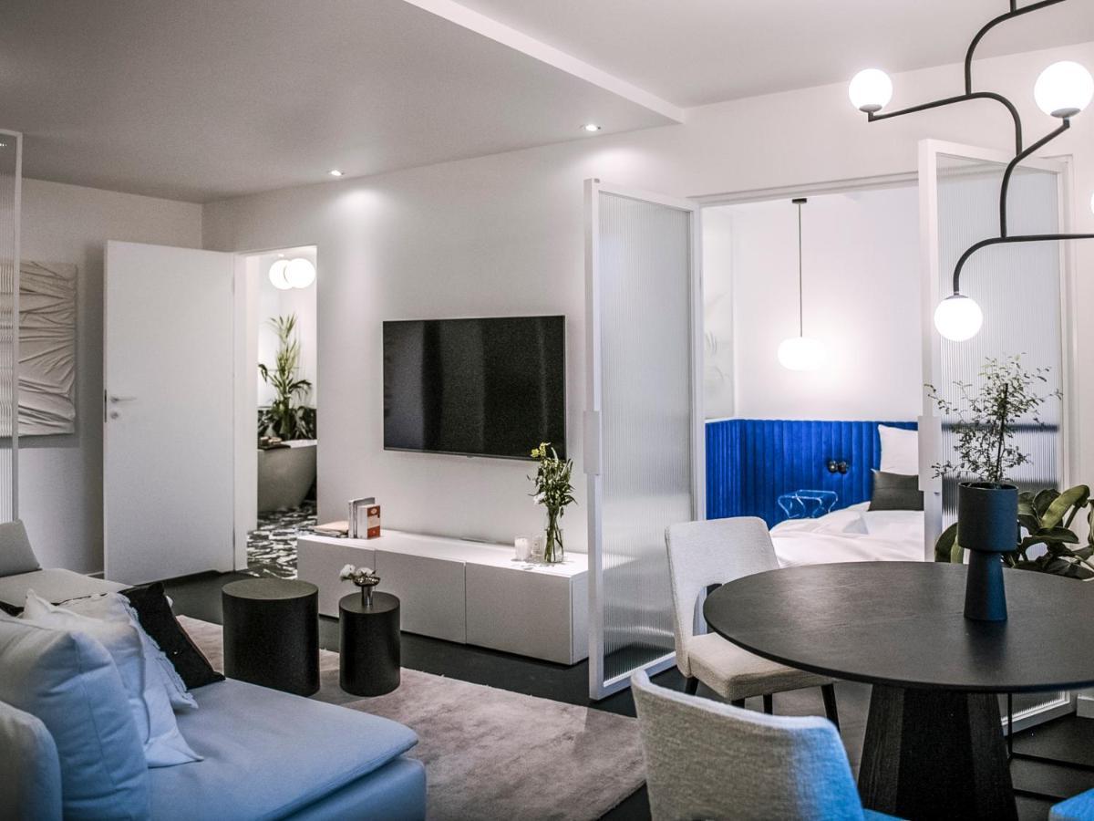 Pastel Blue Silesian Place Apartments カトヴィツェ エクステリア 写真